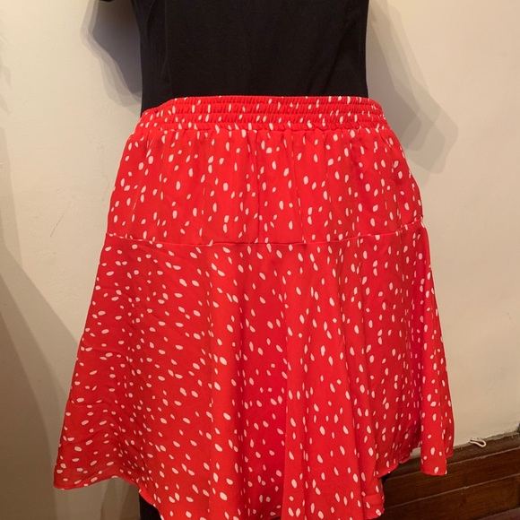 Banana Republic red skirt, size XS, NWT! - Picture 4 of 4